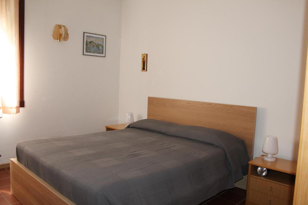 Appartamento Venzo Brenzone sul Garda Exterior foto